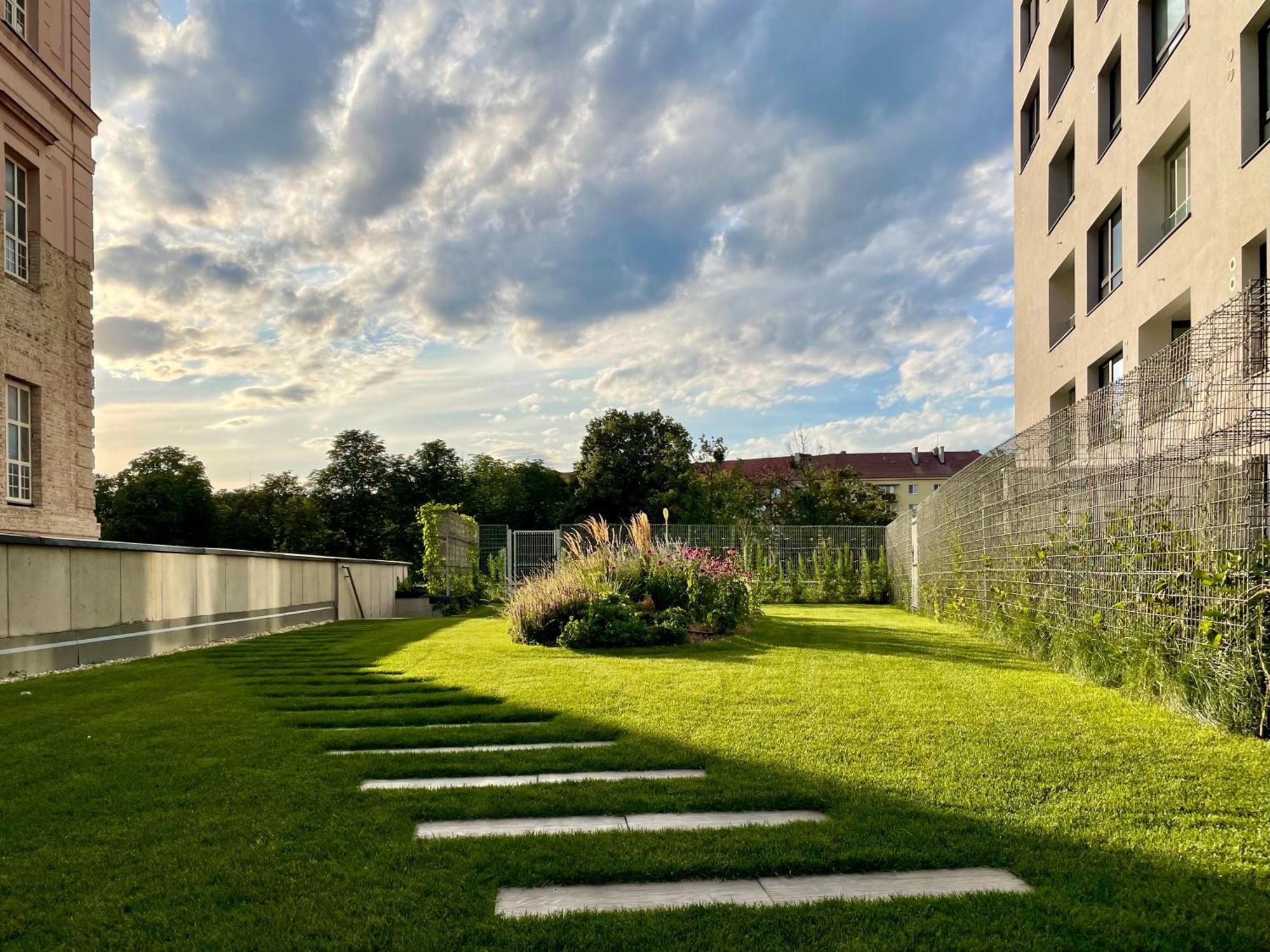 Central Stay Bratislava Exterior photo